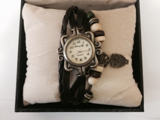 Винтажные женские часы - браслет  
                                                                                        (1: -  )
                                                    